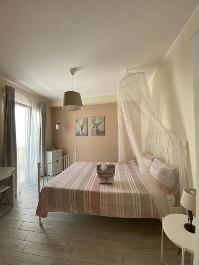Hôtel Bed&Go -Valigia à Lecce Extérieur photo
